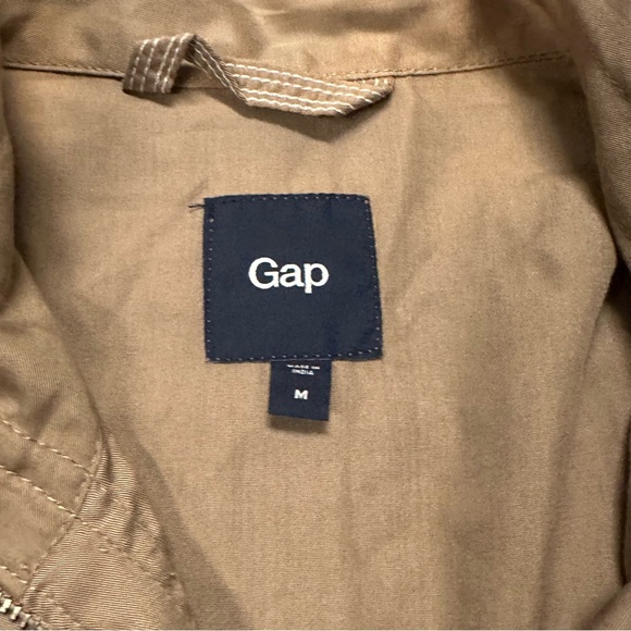 GAP Women's Utility Jacket in Tan - Picture 3 of 5